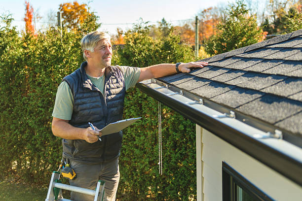 Professional Metal Roofing technician working in Payson, UT